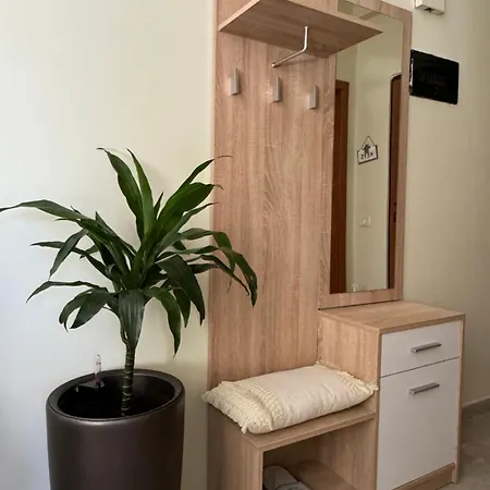 Apartment Main Golem (Tirana)